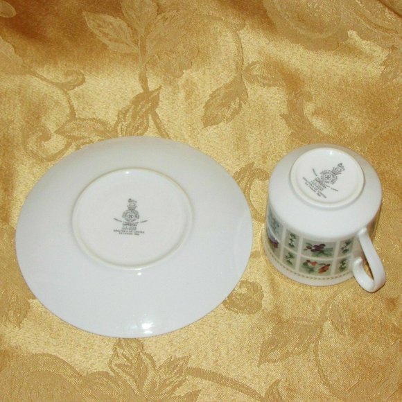 4 Royal Doulton Tapestry Coffee Cups & Saucers TC1024 Vintage Cottagecore - Picture 9 of 12